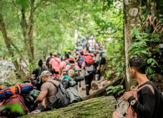 Rescatan a venezolano con las piernas fracturadas en selva del Darién (+VIDEO)