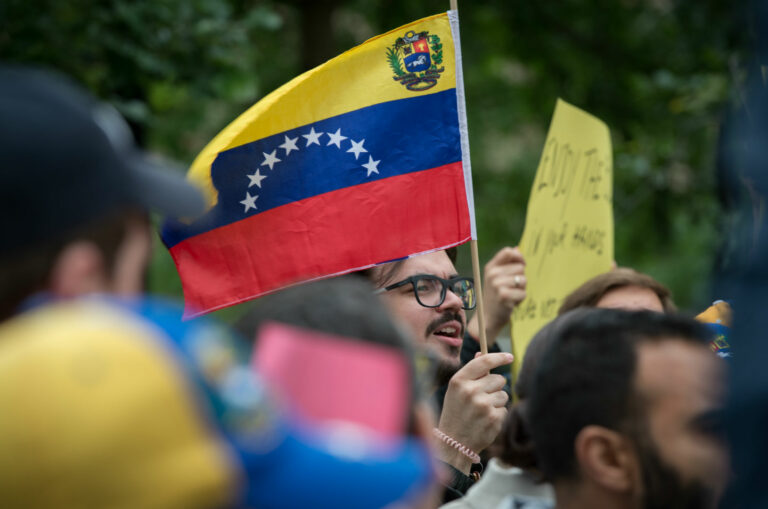 Disminuye la presencia de migrantes venezolanos en Nueva York: Sepa por qué