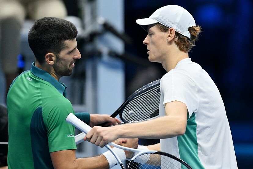 Djokovic y Sinner se prueban en la pista central de Wimbledon