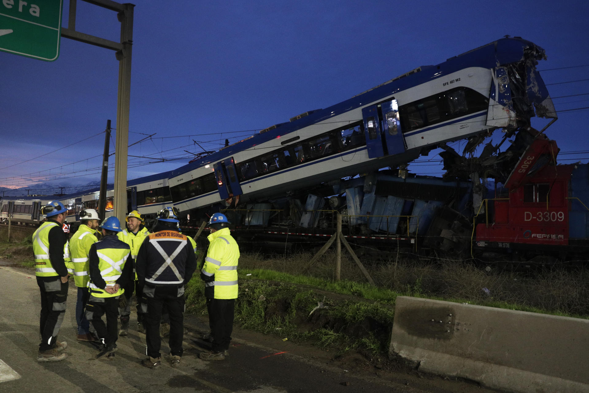 Múltiples víctimas tras choque de trenes en Chile