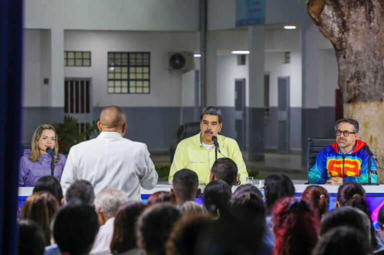 Maduro promete recuperar los siguientes espacios de la Universidad de Carabobo