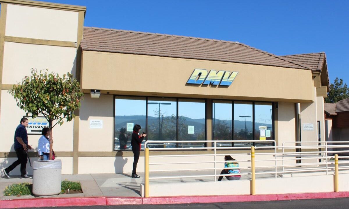 California: Así puedes renovar el registro de tu vehículo por el DMV en línea 