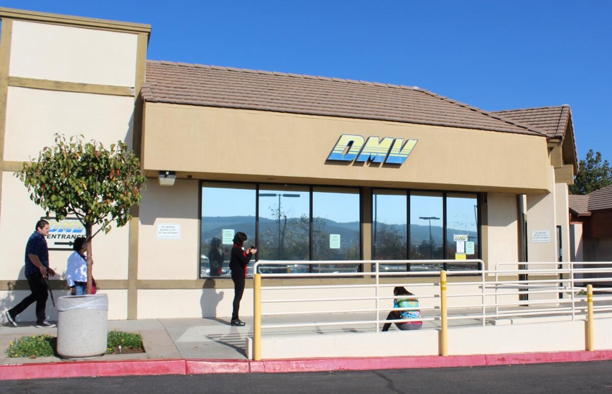 DMV lanzó aplicación en California para facilitar trámites de licencia