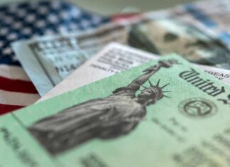 New México inicia pago de cheque de estímulo de hasta $1.000