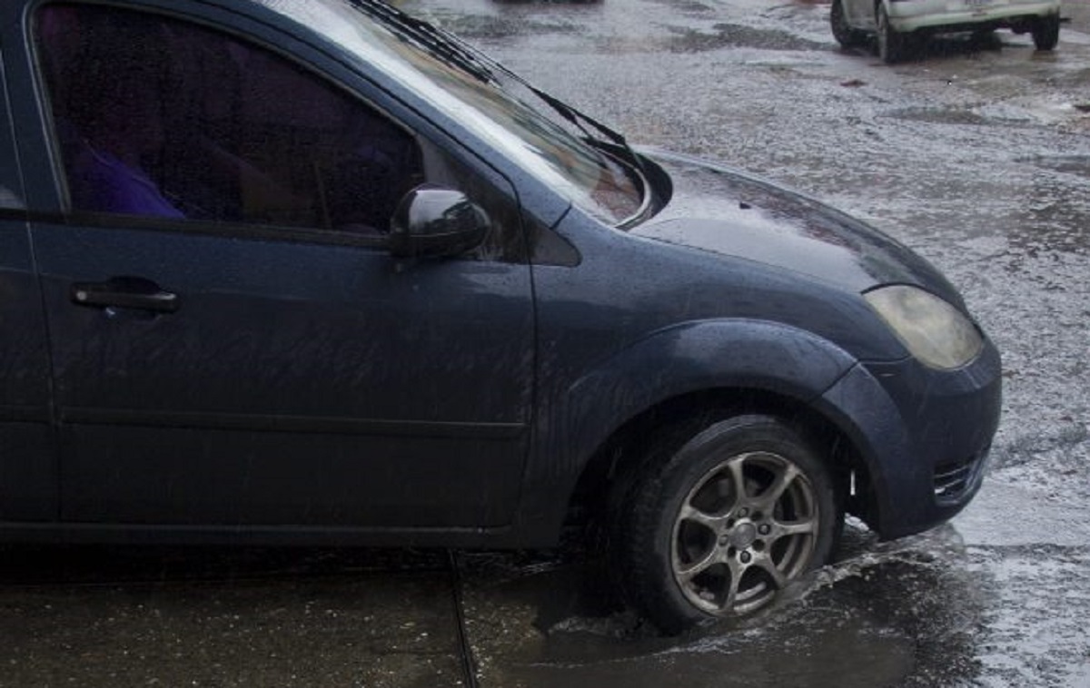 Caracas | ¿Quién me paga mi carro si un hueco me causa un daño? (+DETALLES)