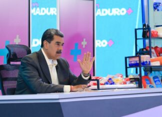 Maduro instruye abrir espacio en la VenApp para denunciar a burócratas