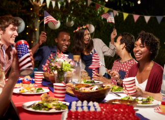 Barbacoa típica estadounidense para celebrar el 4 de julio