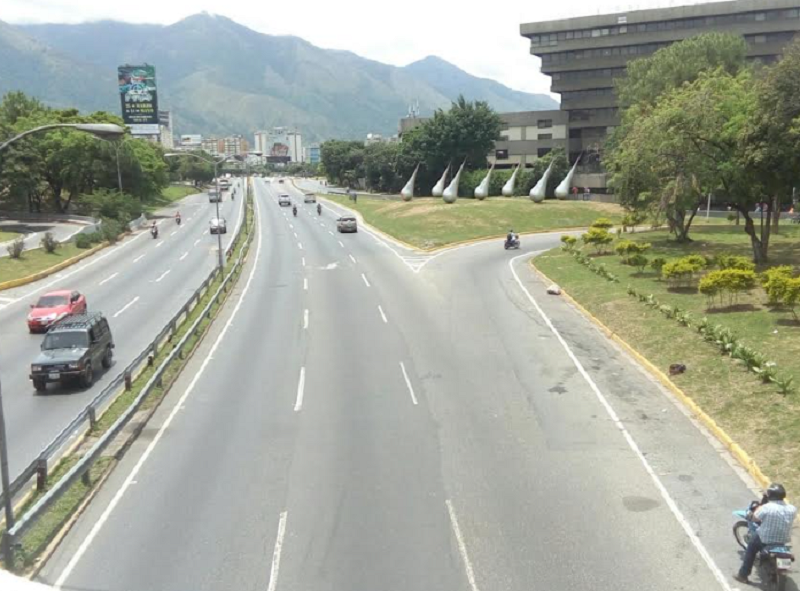 Anuncian cierre de la autopista Gran Cacique Guaicaipuro (+Detalles)
