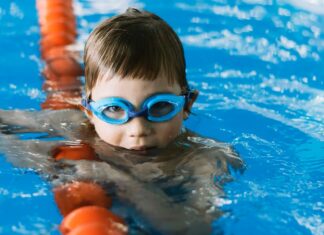 Florida | Nuevo programa ofrece clases de natación gratuitas en Miami-Dade: Esto se sabe