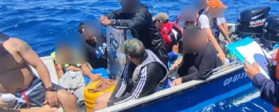 Embarcación con 18 inmigrantes naufragó en la isla de San Andrés (+Video)