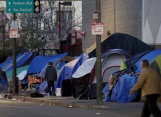 EEUU | Estas son las vías de asistencia para una persona que no posee hogar