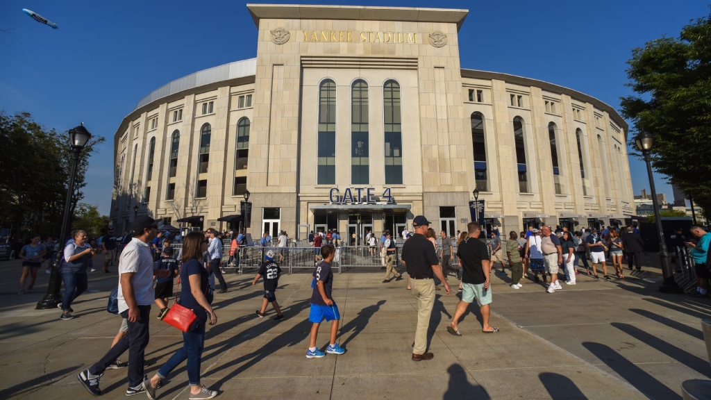EEUU | Detenidos ocho hombres a las afueras del Yankee Stadium: Esto pasó