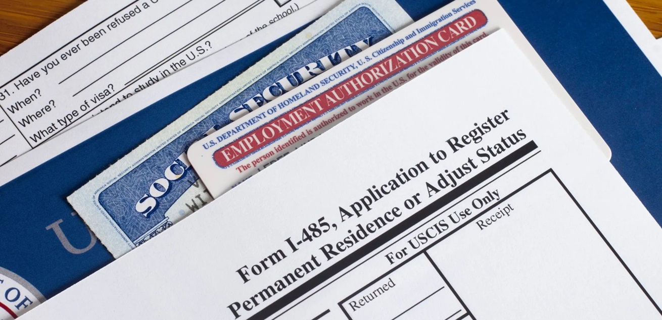 California | Esto es lo que requiere un inmigrante para sacar un permiso de trabajo (+Paso a paso)