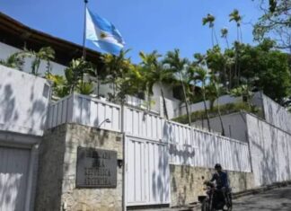 Brasil acepta representar los intereses de Argentina en Venezuela tras el cierre de la embajada