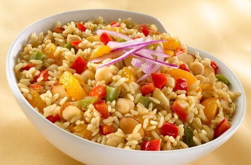 Fácil y rendidor: Arroz con pollo y garbanzos