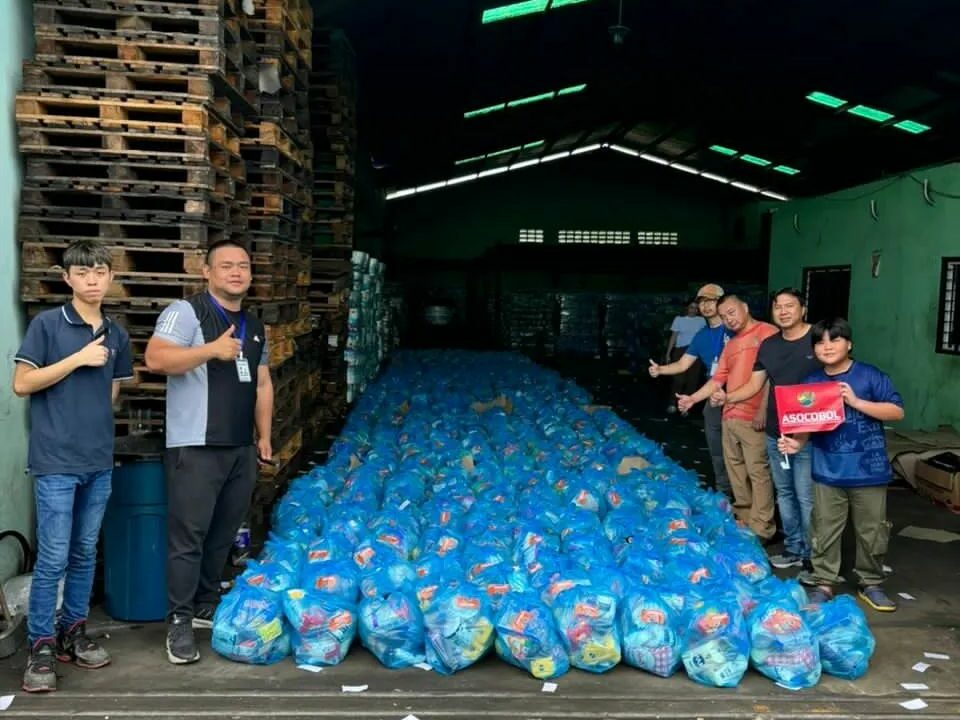 Comerciantes asiáticos donan 2.500 bolsas de comida para Cumanacoa