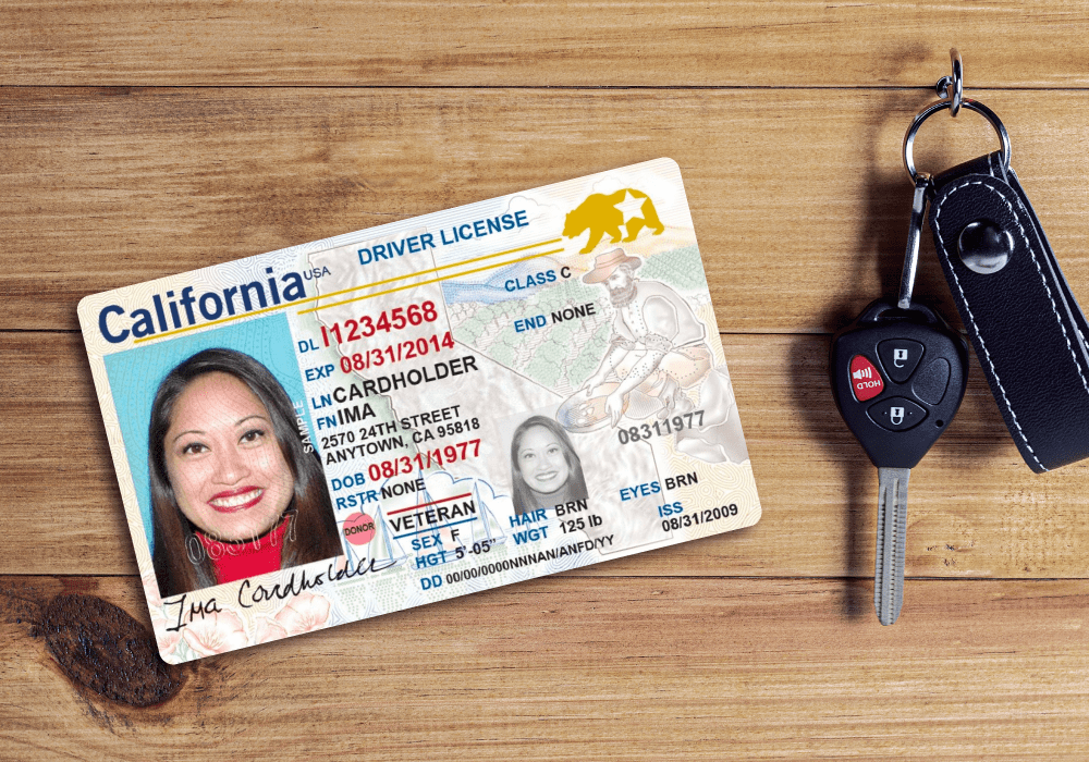 Conozca el tiempo de espera para recibir la nueva licencia de conducir en California