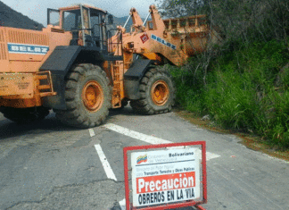 Envían maquinaria para recuperar paso por la troncal 9 (+Fotos)