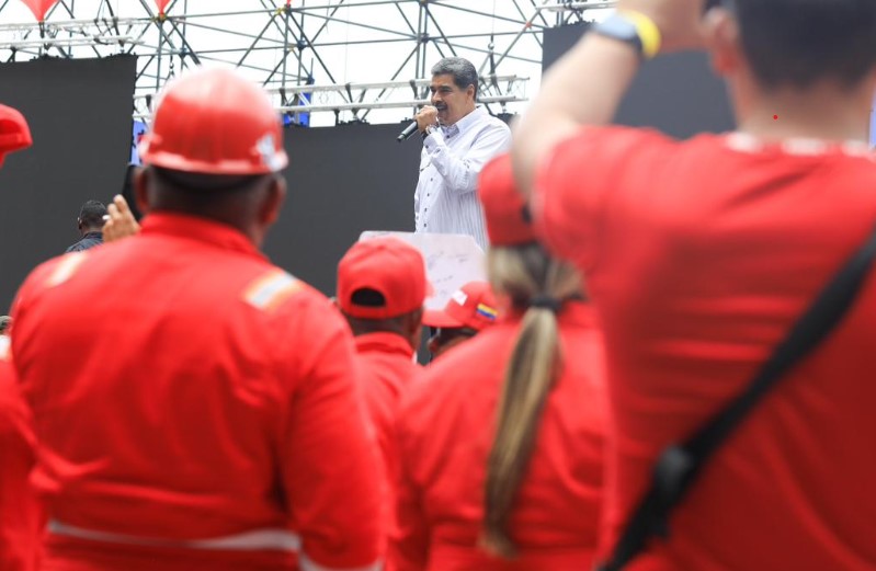 Maduro anuncia nuevo sistema de salud para trabajadores (+Detalles)