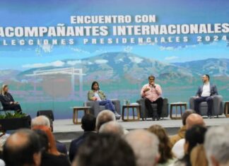 Maduro sostuvo encuentro con observadores internacionales y cuerpo diplomático