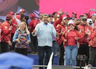 Maduro a los opositores: Vengan con nosotros a construir patria