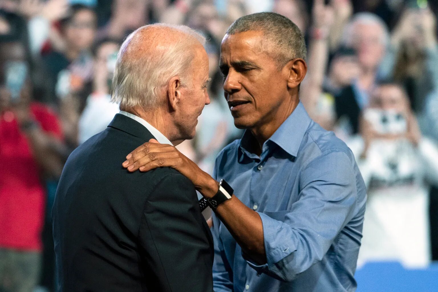 Barack Obama cree que Joe Biden debe reconsiderar su candidatura presidencial