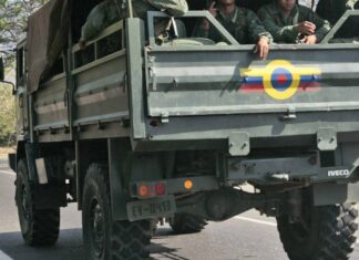 Trujillo | Dos fallecidos tras choque entre camión y vehículo militar
