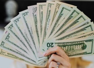 Liberan cheque de estímulo por $1.600 en Colorado: ¿Quiénes lo reciben?
