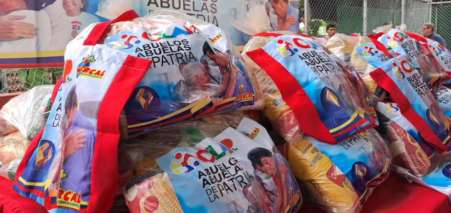 AHORA: Maduro ordena entrega de combos Clap Médico y Alimentario a adultos mayores
