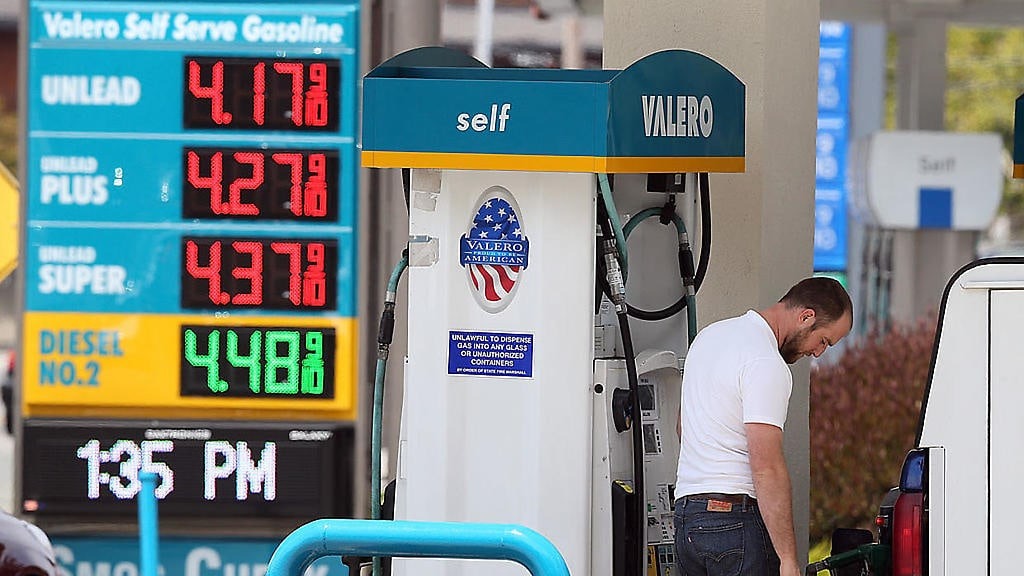EEUU| Los estados que están enviando cheques de estímulo por gasolina (+MONTOS)