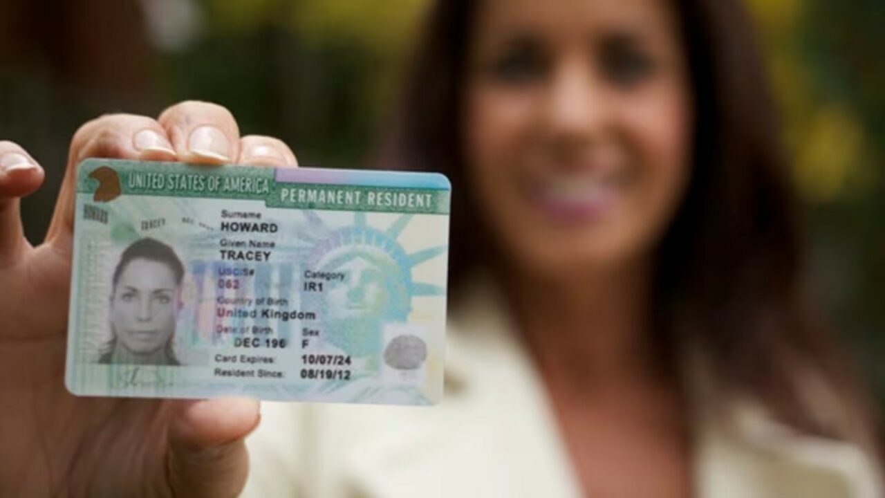 EEUU | ¿Salvadoreños pueden acceder a la Green Card? Le contamos