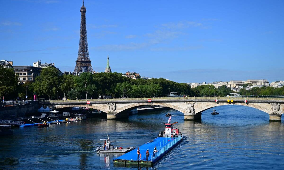 París 2024: Aplazan el triatlón olímpico por la calidad de las aguas del río Sena
