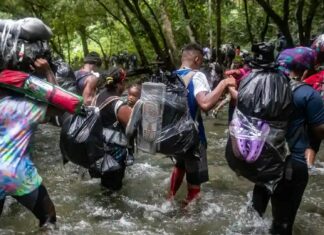 Mueren 10 migrantes tras ser arrastrados por un río en el Darién (+Video)