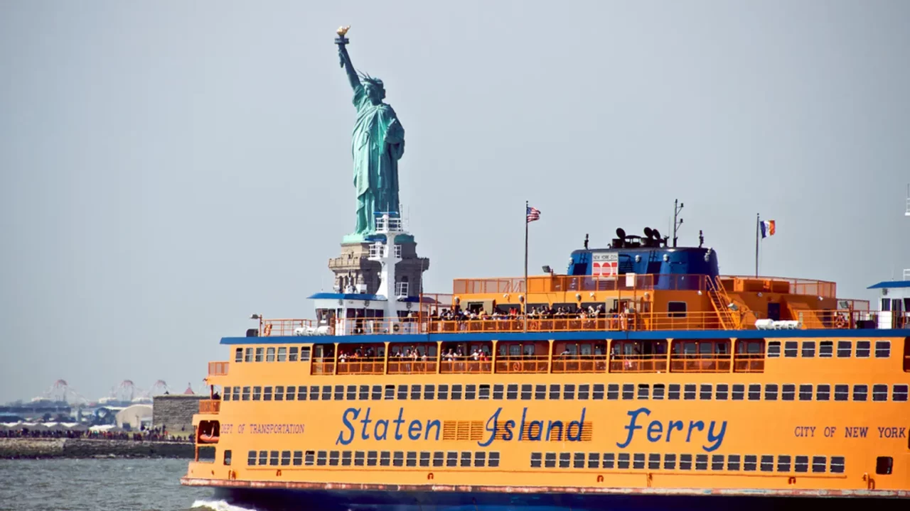 Nueva York | Así puedes viajar gratis en el ferry de Staten Island para ver la Estatua de la Libertad