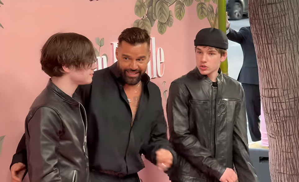 Hijo de Ricky Martin demostró sus habilidades como clavadista olímpico (+VIDEO)