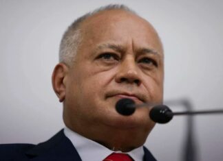 Diosdado responde a la propuesta de asilo de Panamá