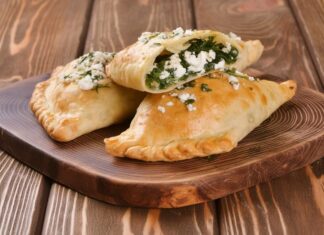 Empanaditas de espinacas para un desayuno fácil y delicioso