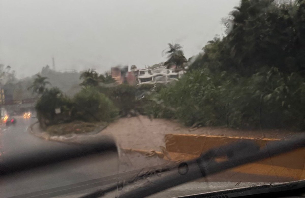 Reportan inundaciones en la carretera Panamericana (+Video)