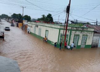 Lluvias provocan inundaciones y crecidas de ríos en el estado Sucre (+Videos)