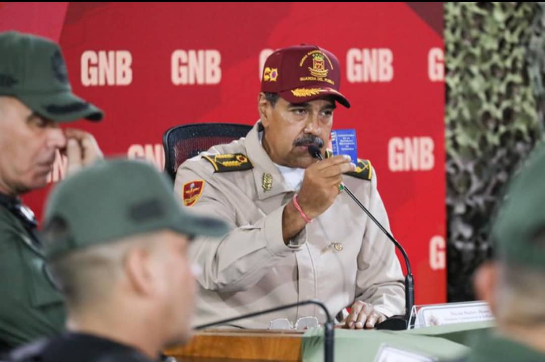 Maduro denuncia que la “derecha fascista de los apellidos” tiene un plan contra la FANB