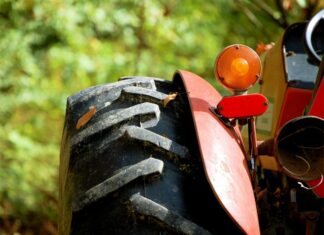 Yaracuy | Mujer murió aplastada tras caer de un tractor