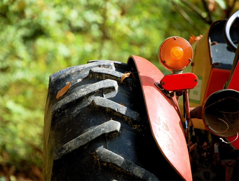 Yaracuy | Mujer murió aplastada tras caer de un tractor