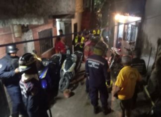 Explosión de bombona de gas dejó tres viviendas afectadas en La Pastora este #05Ago
