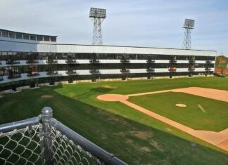 EEUU | Compran estadio de béisbol por $1 y lo transforman en un departamento lujoso