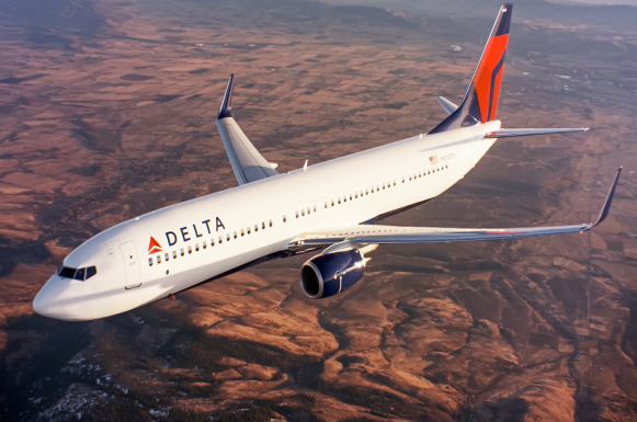 Avión de Delta Airlines canceló vuelo tras impacto de un rayo