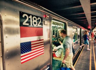 Niño venezolano es arrestado por robo en el metro de Nueva York