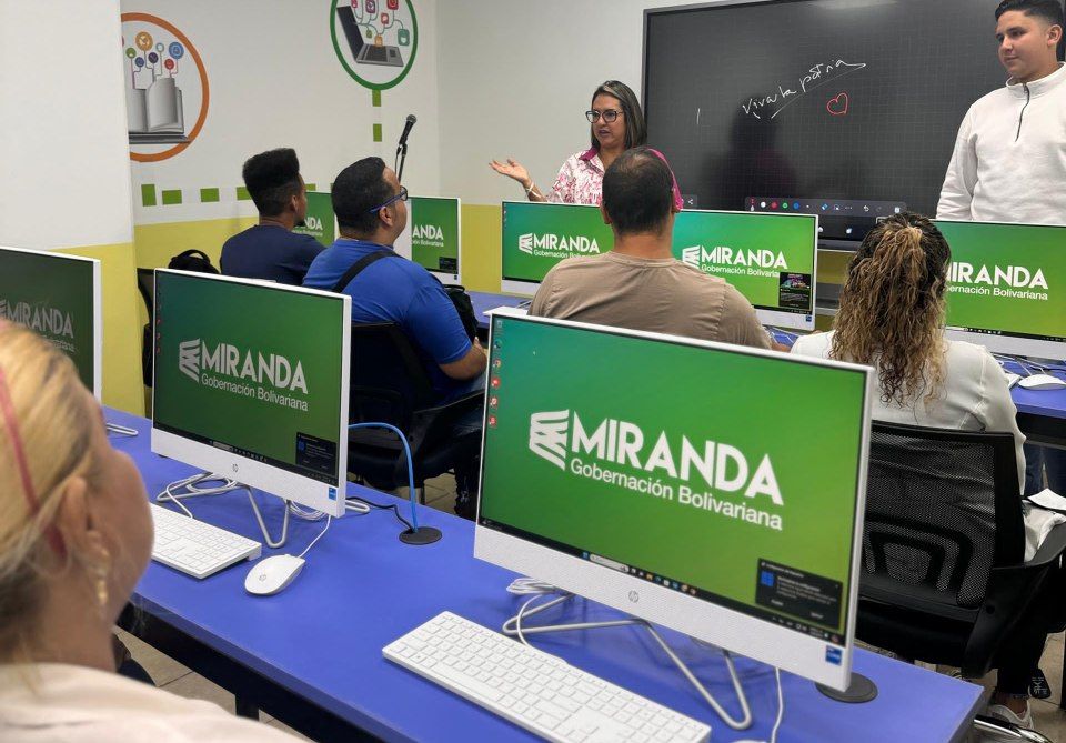 Inaugurada sala con internet gratis en el Hospital Victorino Santaella